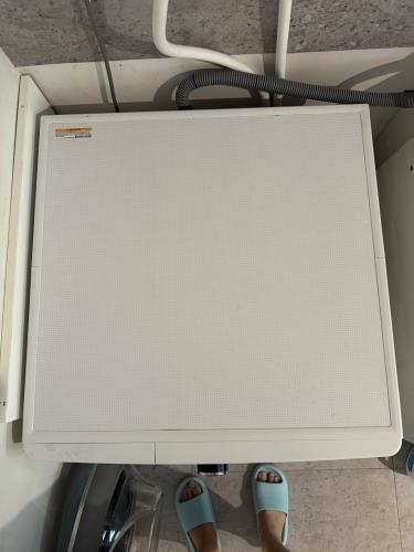 Second-hand LG 12kg Front Load Washing Machine - Photo 3)