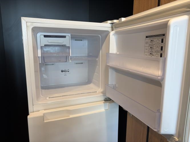 Second-hand Samsung 255L Top Mount Fridge - Photo 3)
