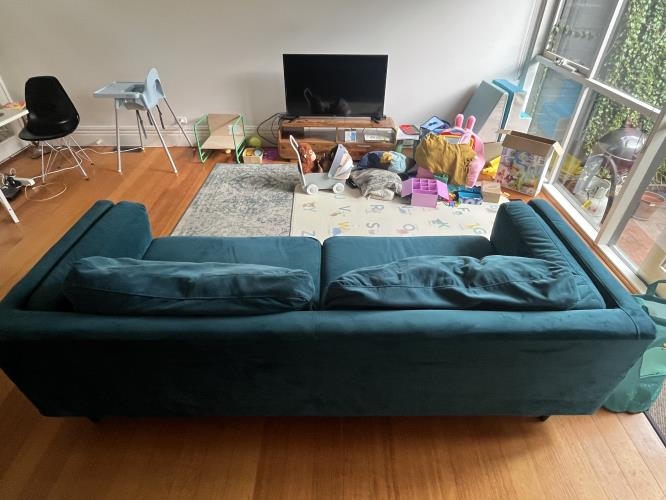 Second-hand Three Seater Sofa - Photo 3)
