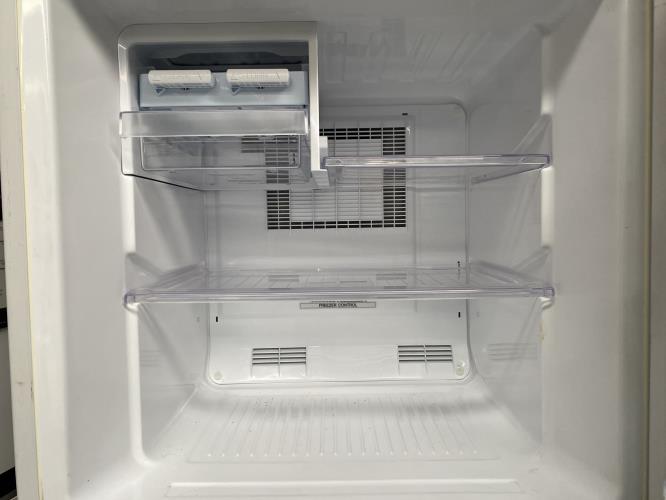 Second-hand Mitsubishi 260L Top Mount Fridge - Photo 3)