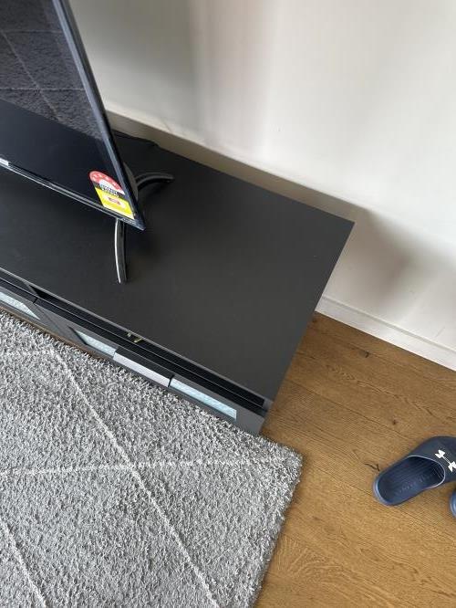 Second-hand Entertainment Unit - Photo 3)