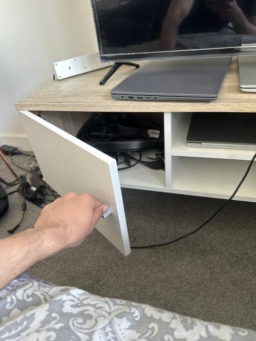 Second-hand Entertainment Unit - Photo 3)