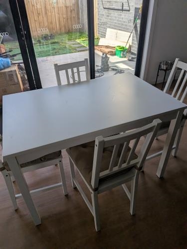 Second-hand Dining Table with 4 Chairs - Photo 3)