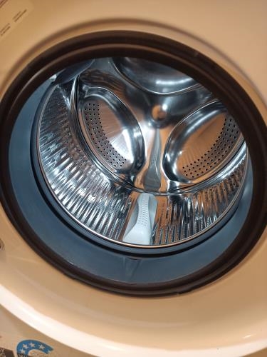 Second-hand Haier 9kg Front Load Washing Machine - Photo 3)