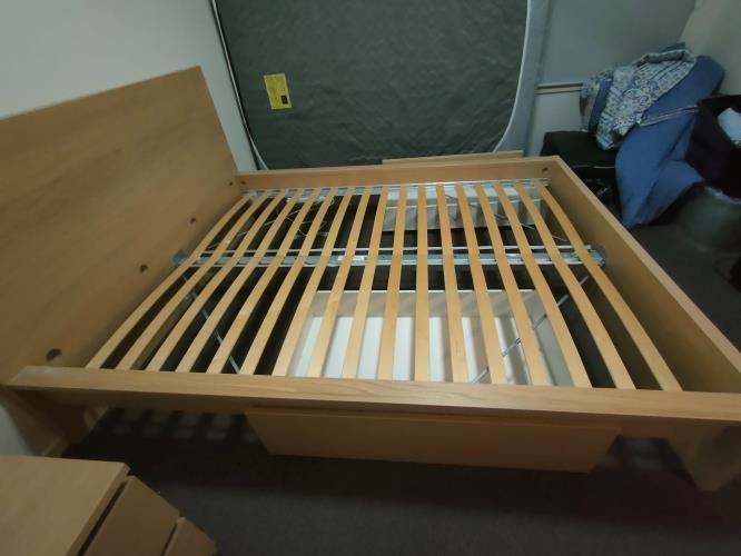 Second-hand Queen Size Bed Frame with 2 Storage Drawers - Photo 3)