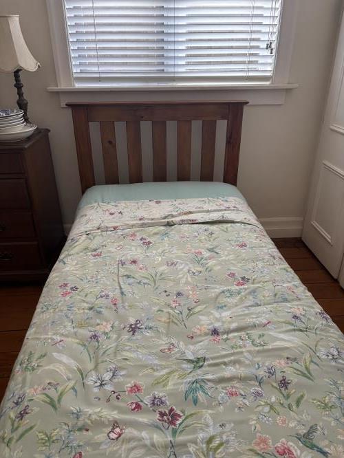 Second-hand Single Bed Frame - Photo 3)