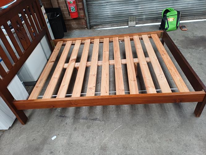 Second-hand Double Bed Frame - Photo 3)