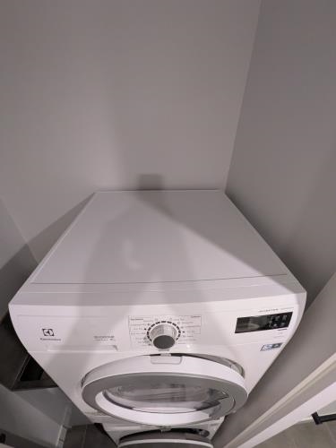 Second-hand Electrolux 8kg Dryer - Photo 3)