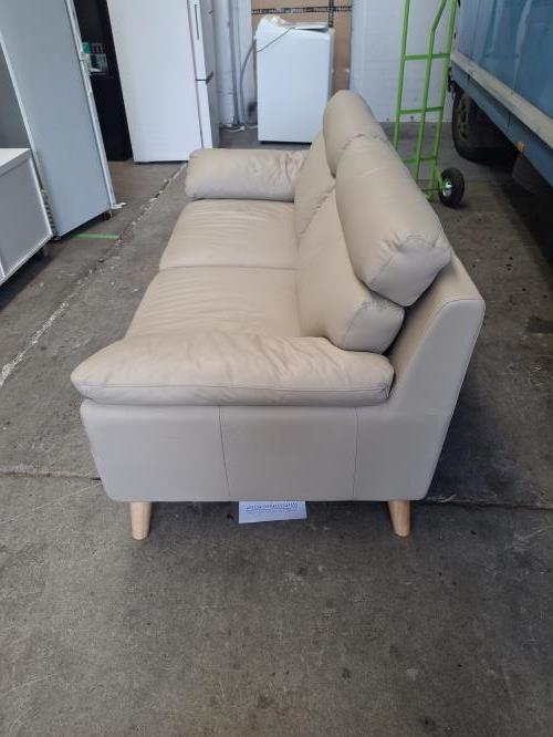Second-hand Sofa - Photo 3)