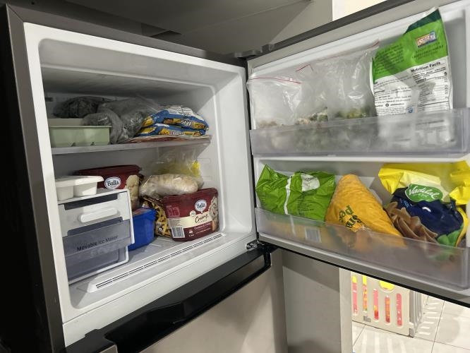 Second-hand Samsung 400L Top Mount Fridge - Photo 3)