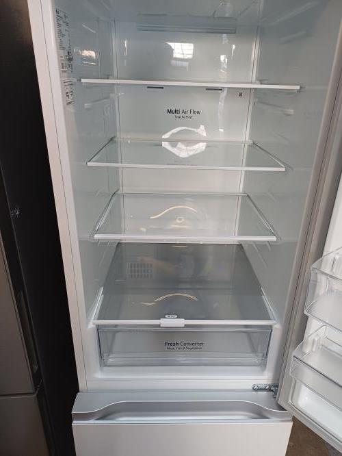 Second-hand LG 335L Bottom Mount Fridge - Photo 3)