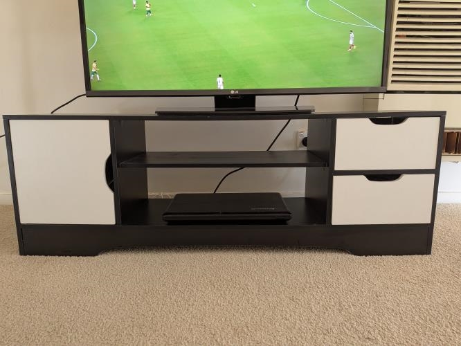 Second-hand Entertainment Unit - Photo 3)