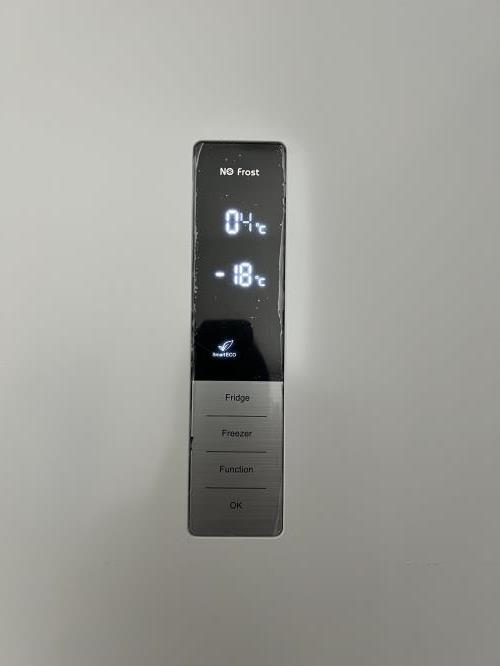 Second-hand Chiq 396L Bottom Mount Fridge - Photo 3)