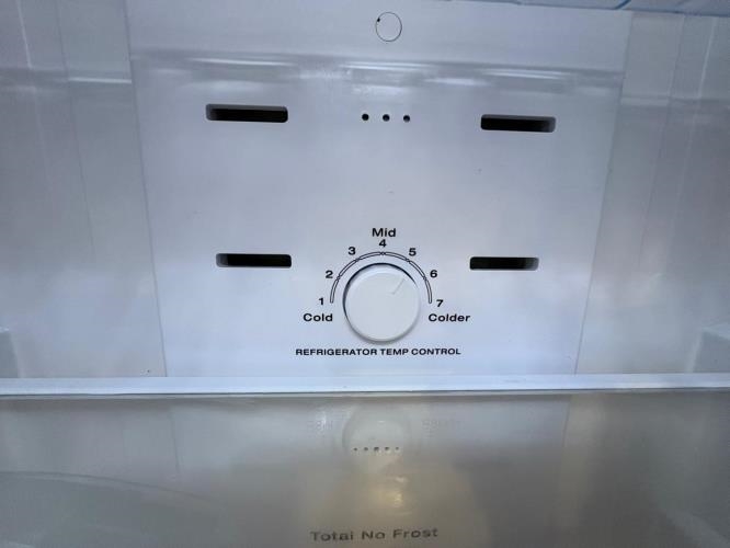 Second-hand Hisense 230L Top Mount Fridge - Photo 3)