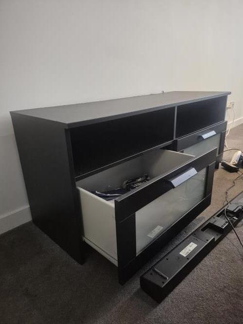 Second-hand Entertainment Unit - Photo 3)