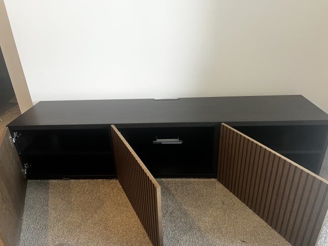 Second-hand IKEA TV Bench - Photo 3)