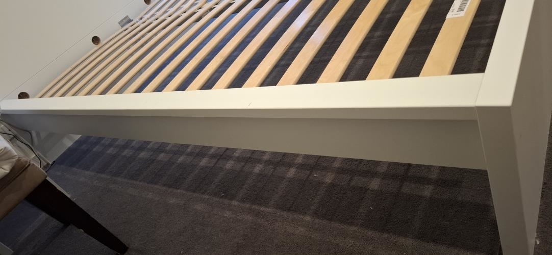 Second-hand IKEA Malm Queen Size Bed Frame - Photo 3)
