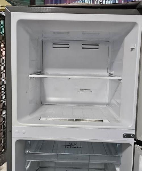 Second-hand Hisense 350L Top Mount Fridge - Photo 3)