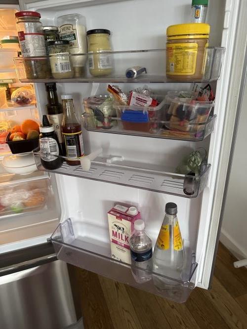 Second-hand Mitsubishi 325L Bottom Mount Fridge - Photo 3)