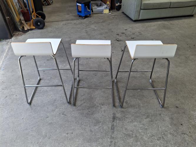Second-hand Set of 3 Bar Stools - Photo 3)