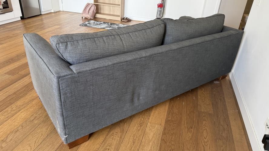 Second-hand Three Seater Sofa - Photo 3)