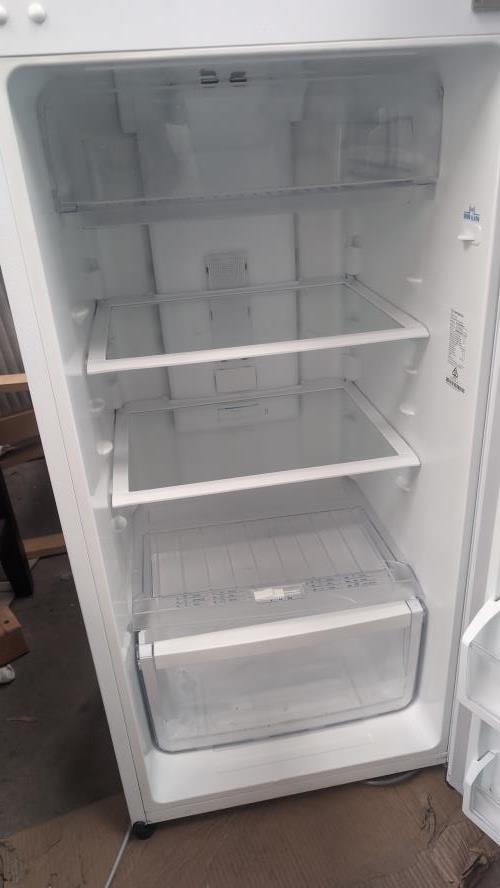 Second-hand Westinghouse 275L Top Mount Fridge - Photo 3)