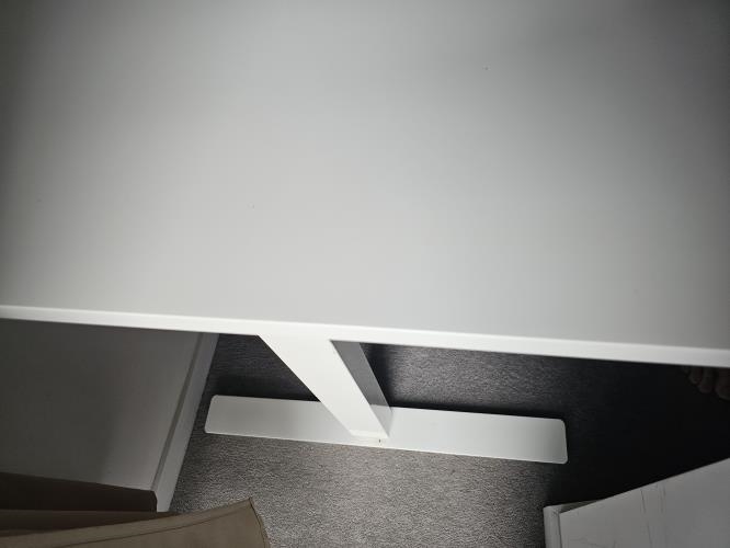 Second-hand IKEA BEKANT Height-Adjustable Desk (Manual Height Adjust) - Photo 3)