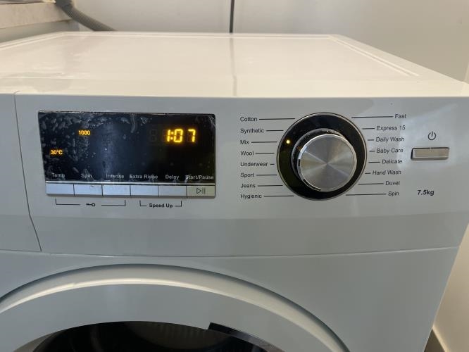 Second-hand Haier 7.5kg Front Load Washing Machine - Photo 3)