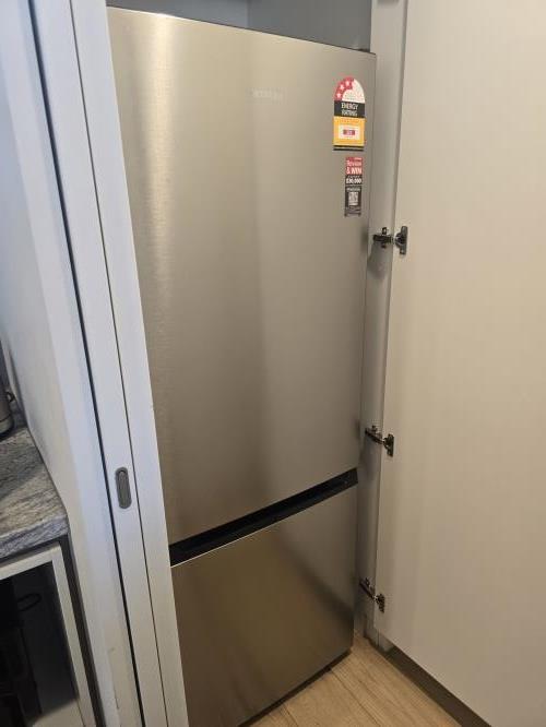 Second-hand Hitachi 323L Bottom Mount Fridge - Photo 3)