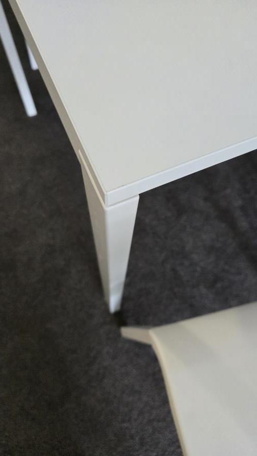 Second-hand IKEA Dining Table with 4 Chairs - Photo 3)