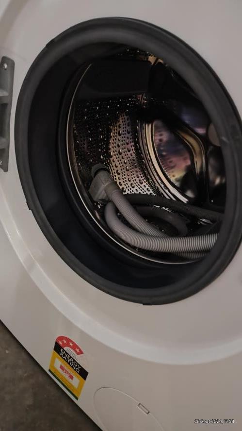 Second-hand Bosch 8kg Front Load Washing Machine - Photo 3)