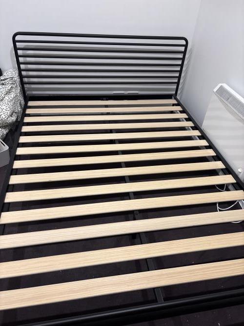 Second-hand Double Bed Frame - Photo 3)