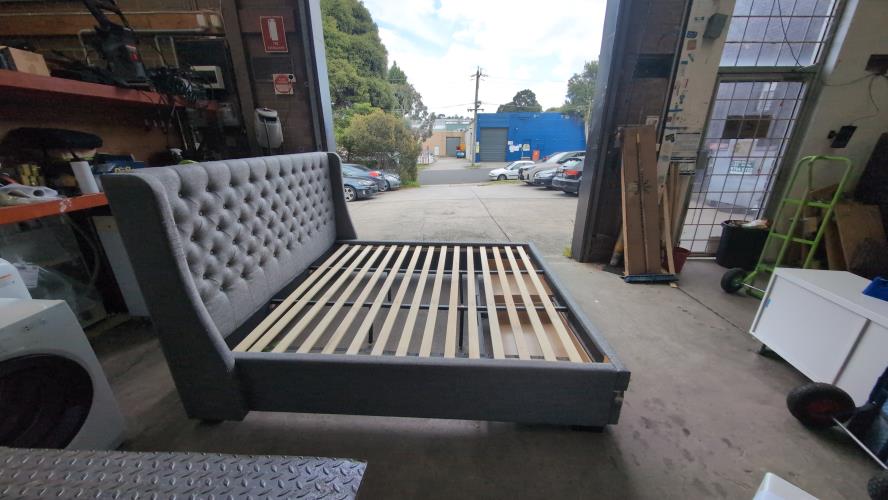 Second-hand King Size Bed Frame with 2 Storage Drawers - Photo 3)