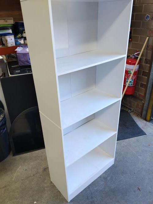 Second-hand Bookshelf - Photo 3)