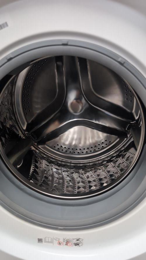 Second-hand Samsung 8.5kg Front Load Washing Machine - Photo 3)