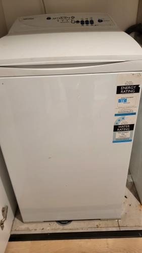 Second-hand Fisher & Paykel 5.5kg Top Load Washing Machine - Photo 3)