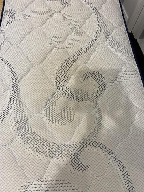 Second-hand Single Mattress - Photo 3)