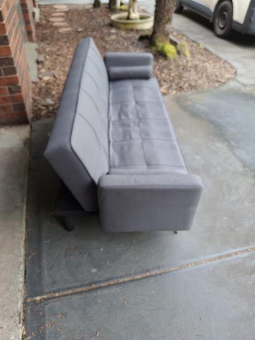 Second-hand Sofa - Photo 3)