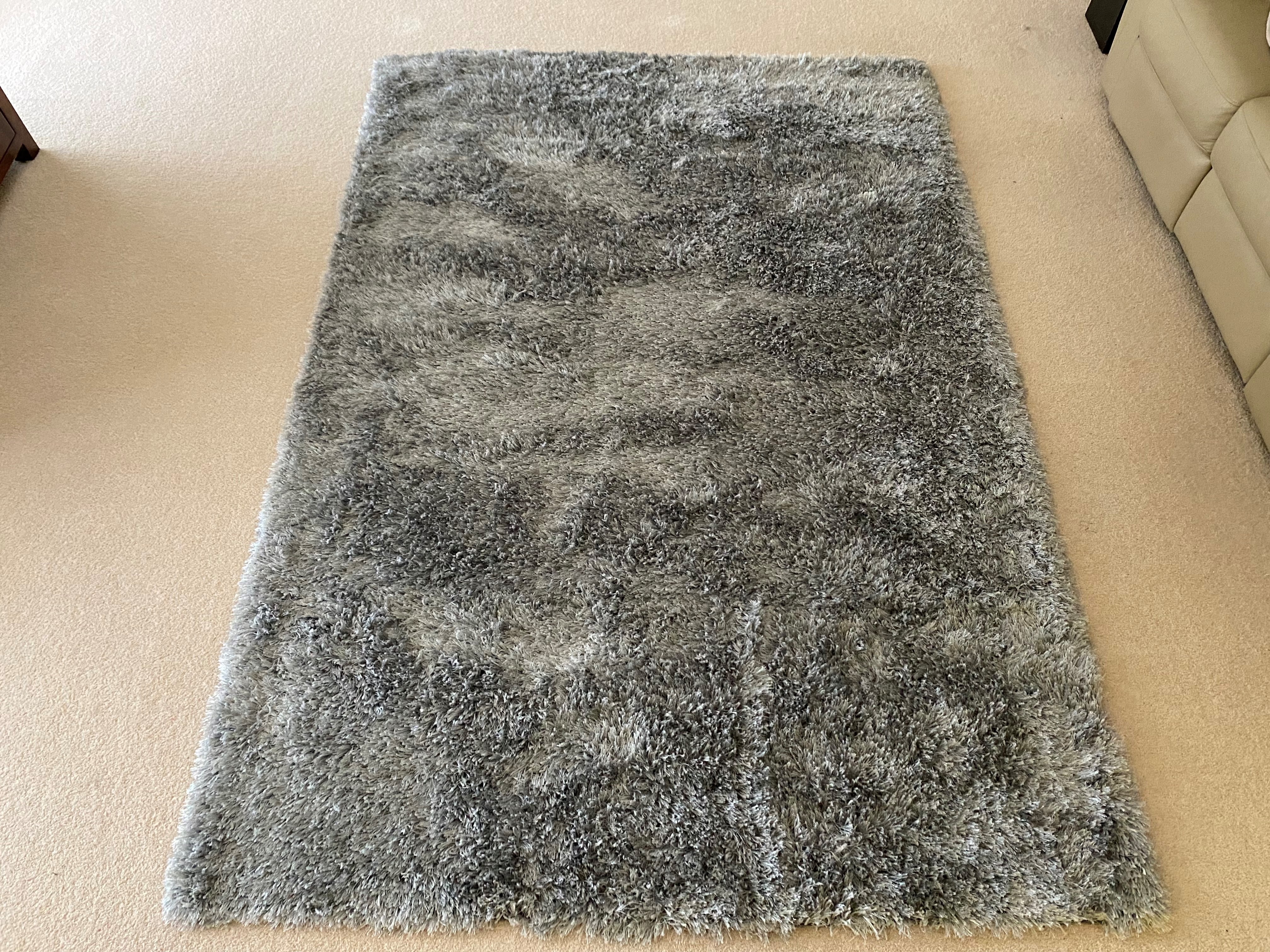 Large Light Grey Rug - Photo 4)