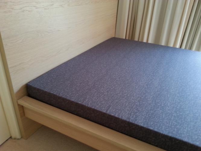 Dunlop Queen Mattress (Bedframe not included) - Photo 4)