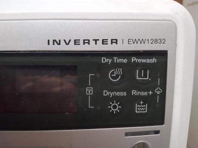 Second-hand Electrolux 8kg / 5kg Washer-Dryer Combo - Photo 4)