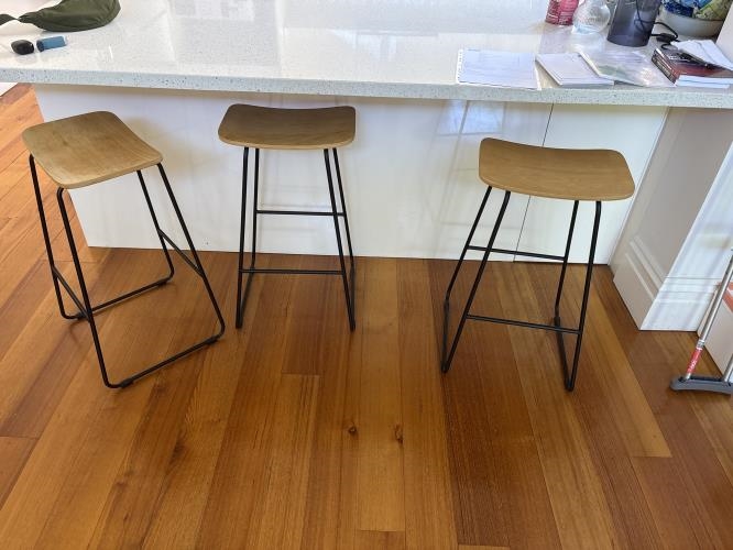 Second-hand Set of 3 Bar Stools - Photo 4)