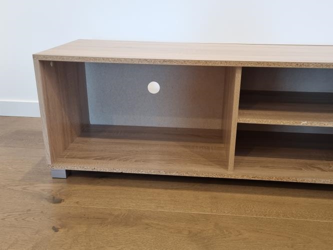 Second-hand Entertainment Unit - Photo 4)