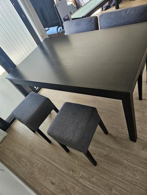 Second-hand Dining Table with 2 Chairs and 2 Stools - Photo 4)