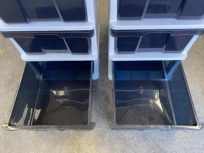 Second-hand Set of 2 Plastic Storage Drawers - Photo 4)
