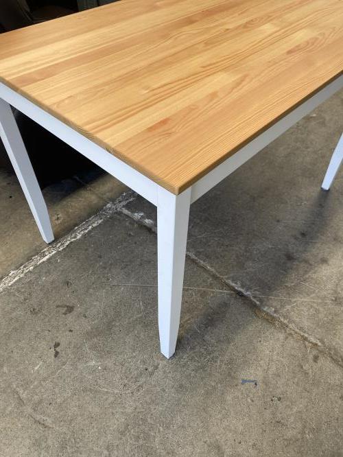 Second-hand Dining Table (no chairs) - Photo 4)