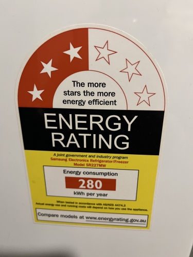 Second-hand Samsung 228L Top Mount Fridge - Photo 4)