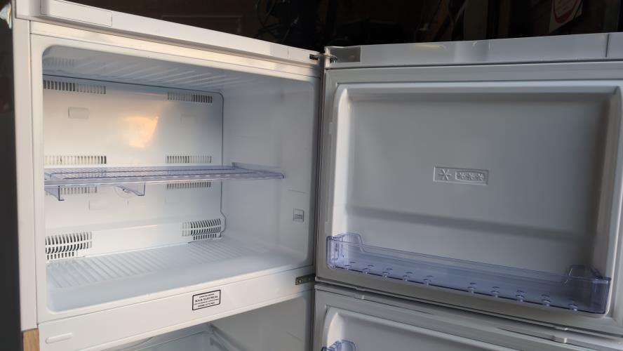 Second-hand Beko 323L Top Mount Fridge - Photo 4)