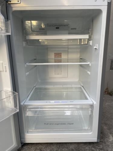 Second-hand Esatto 207L Top Mount Fridge - Photo 4)