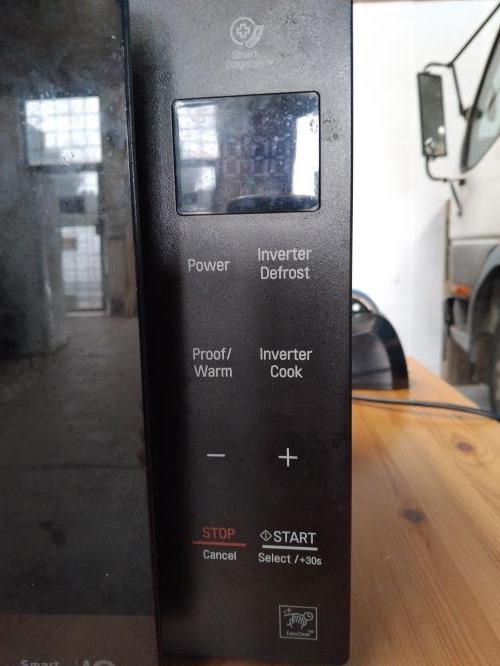 Second-hand LG Microwave - Photo 4)